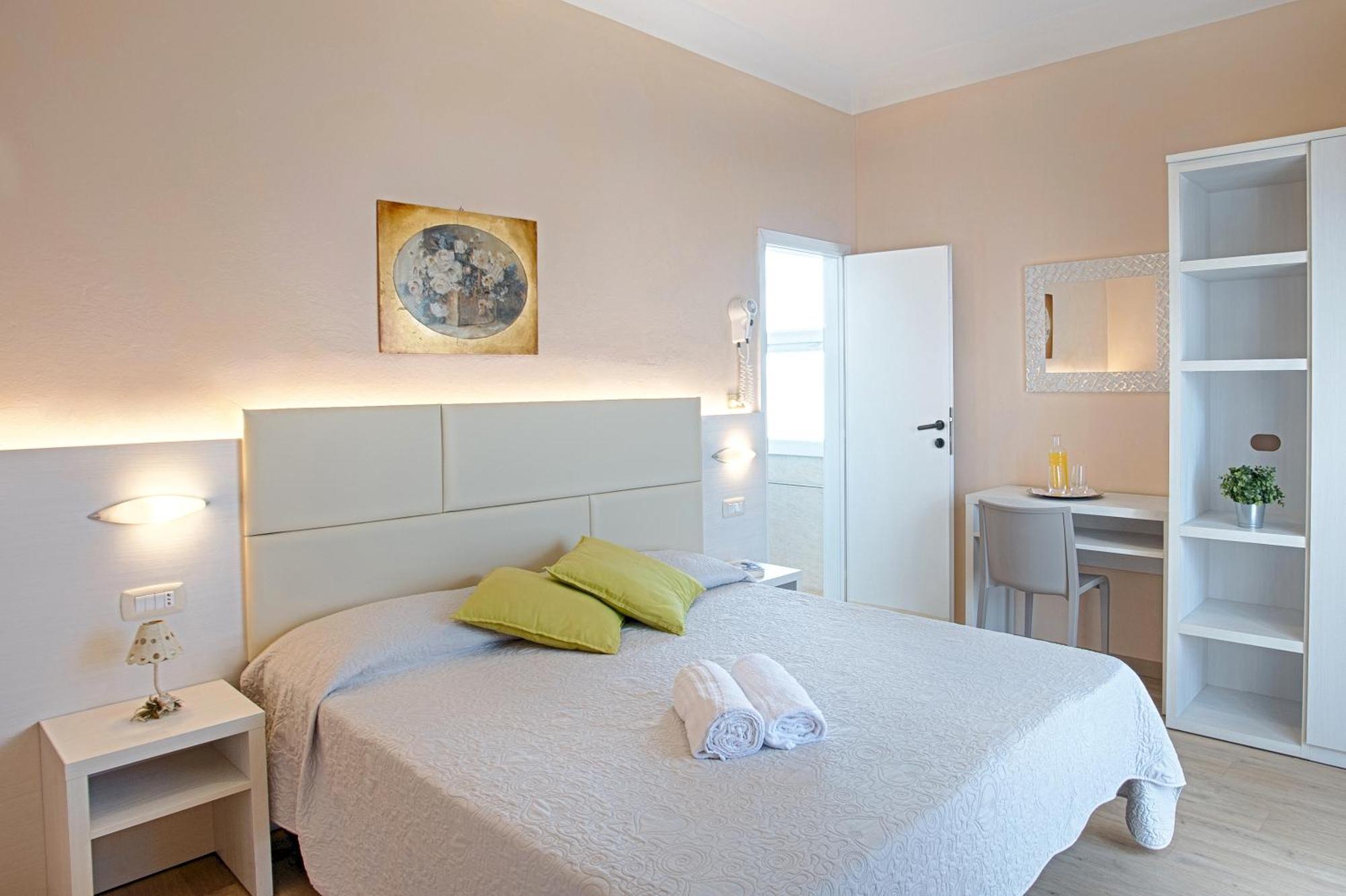 Hotel Barca D'Oro Bellaria-Igea Marina Exteriör bild