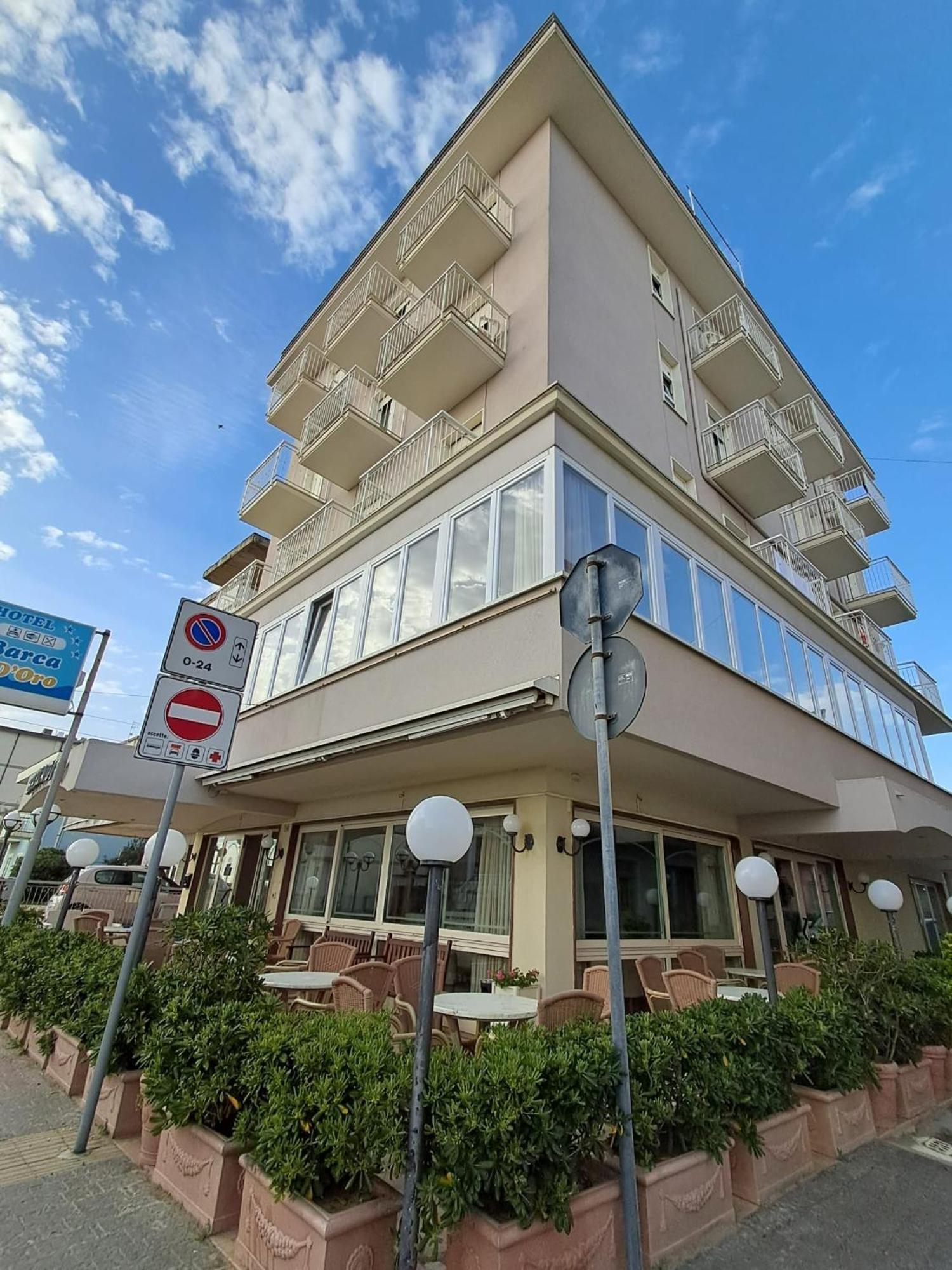 Hotel Barca D'Oro Bellaria-Igea Marina Exteriör bild