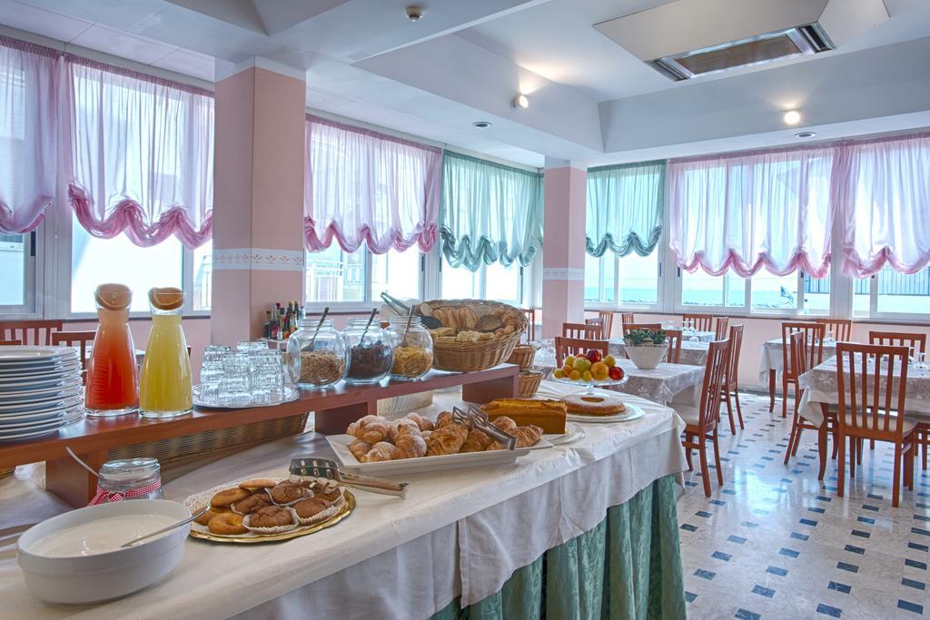 Hotel Barca D'Oro Bellaria-Igea Marina Exteriör bild