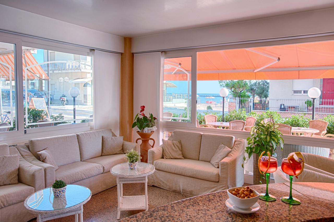 Hotel Barca D'Oro Bellaria-Igea Marina Exteriör bild